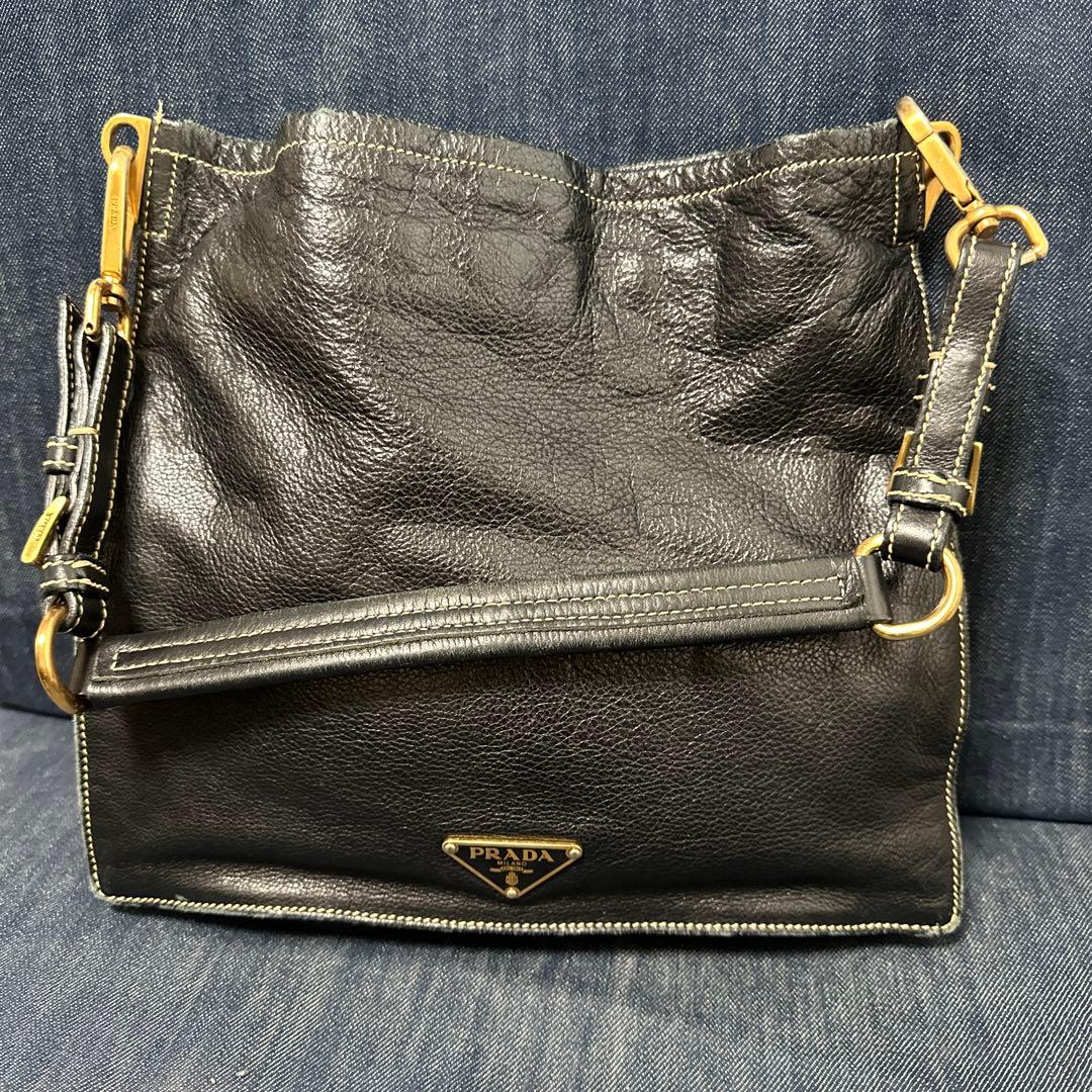 PRADAハンドバック