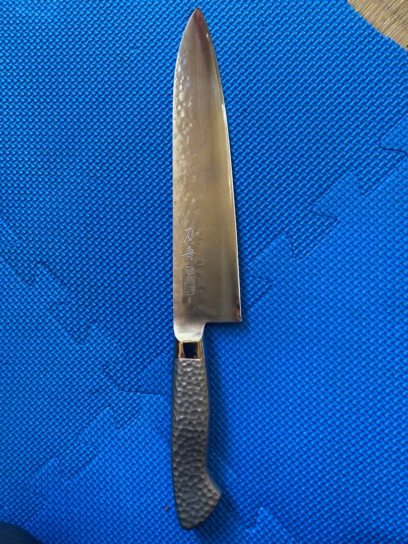 新品 刀舟技研 牛刀包丁 刀舟 鎚目モナカハンドル210㍉ 牛刀 (右利き用)