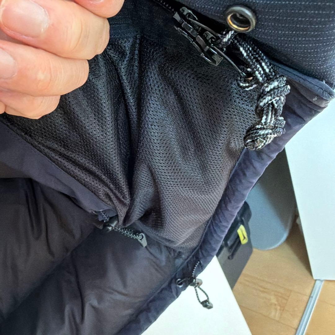 COMME des GARCONS HOMMEミリタリーダウンベスト2023AW