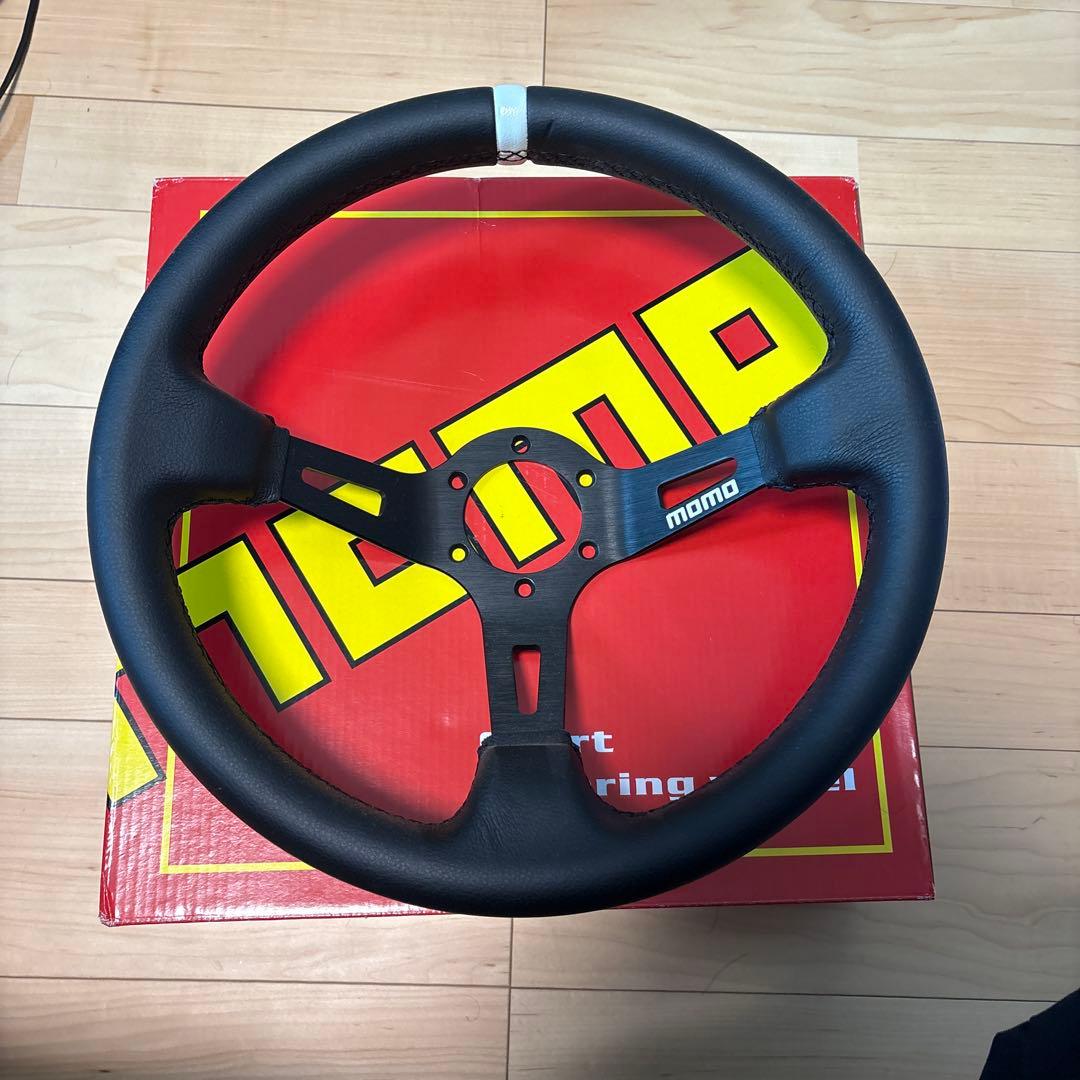 MOMO ステアリング　フルスピード
