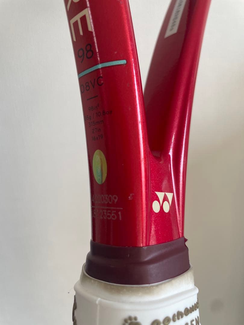 2026 YONEX VCORE 98 テニスラケットg2