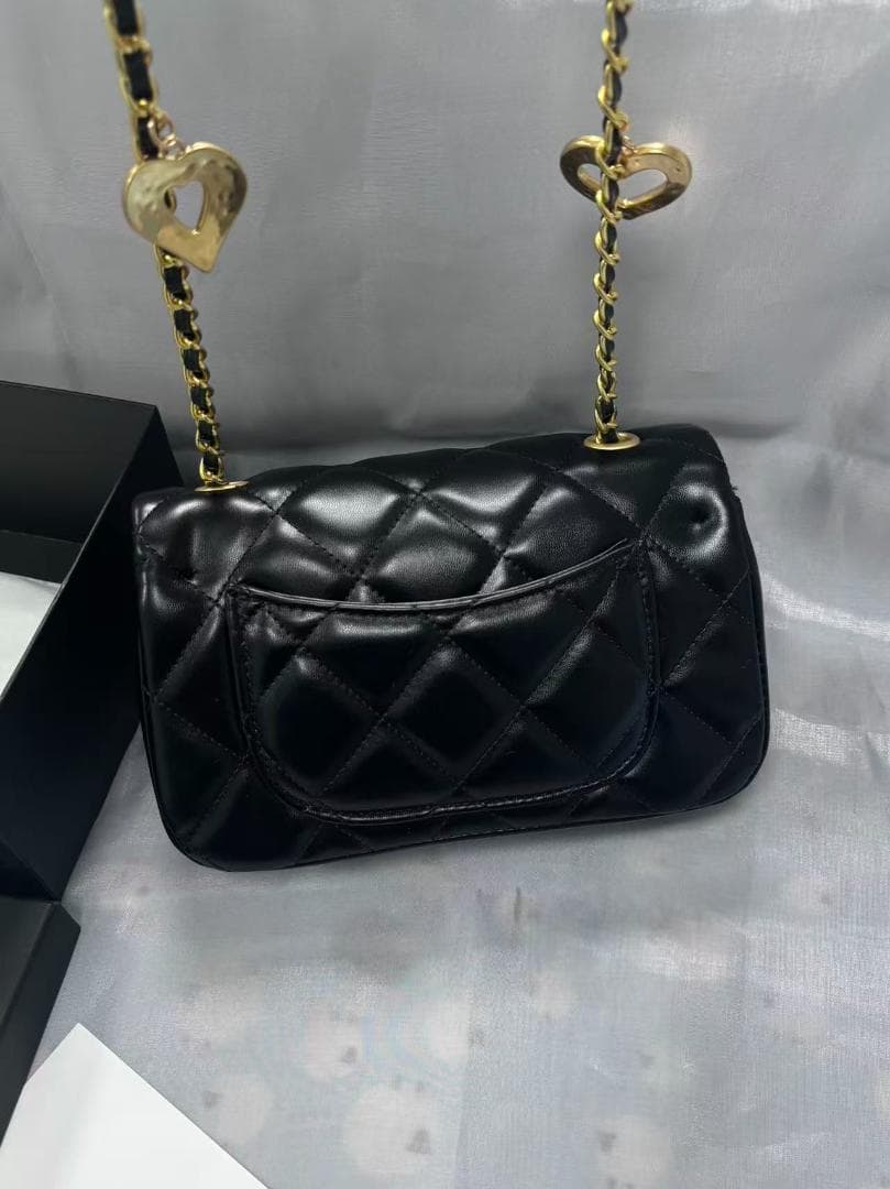 非売品 VIP顧客 限定キルティングショルダーバッグ ハート ノベルティ le