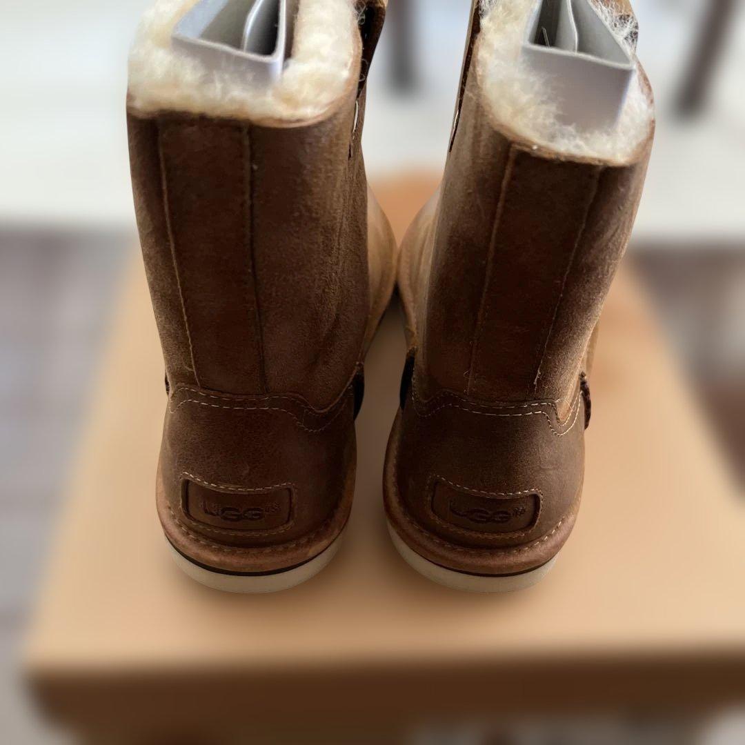 UGG ブラウン ファー付きショートブーツ
