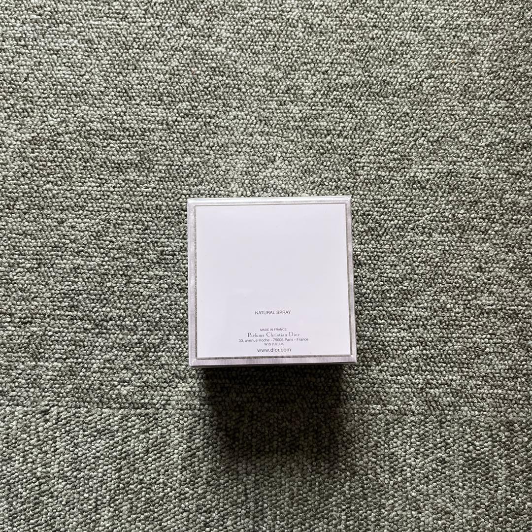 Miss Dior Eau de Parfum ボックス入り