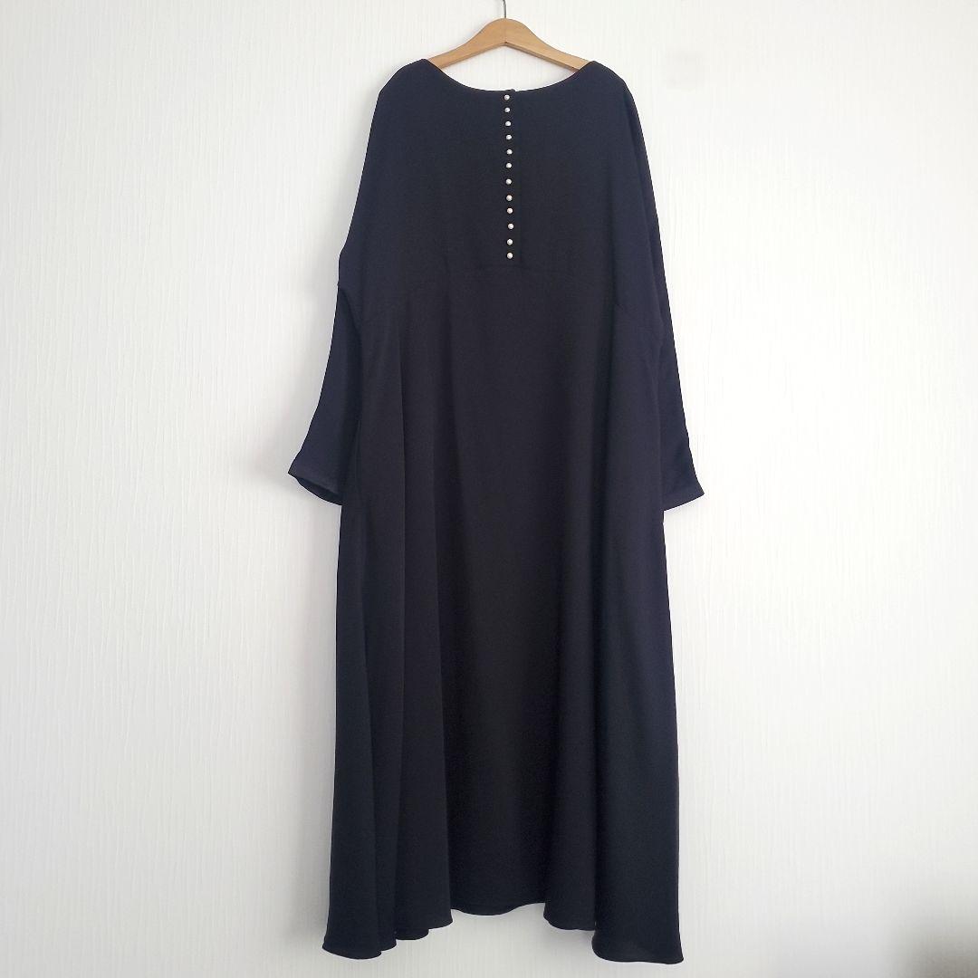 美品 WHYTO. ホワイト パールボタン2wayフレアワンピース 2.8万