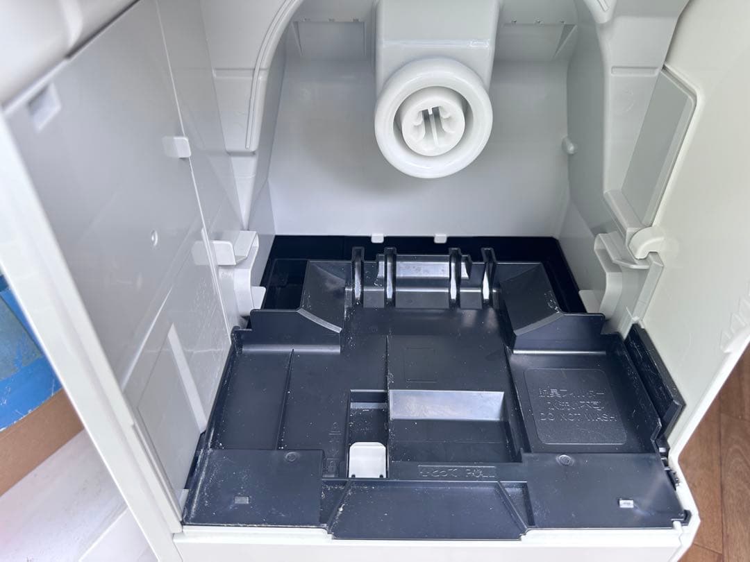 ダイキン　ストリーマ　ホワイト　加湿空気清浄機　MCK50Y-W 2022