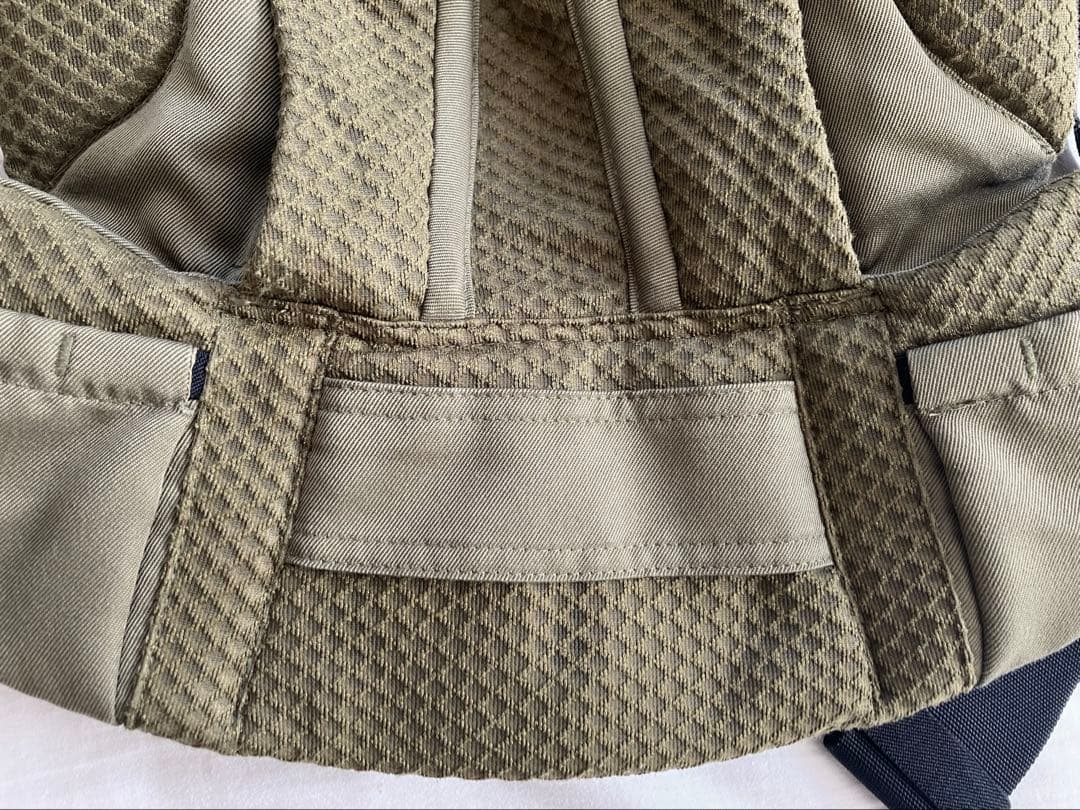 エルゴベビー　抱っこ紐　オムニブリーズ　オリーブグリーン