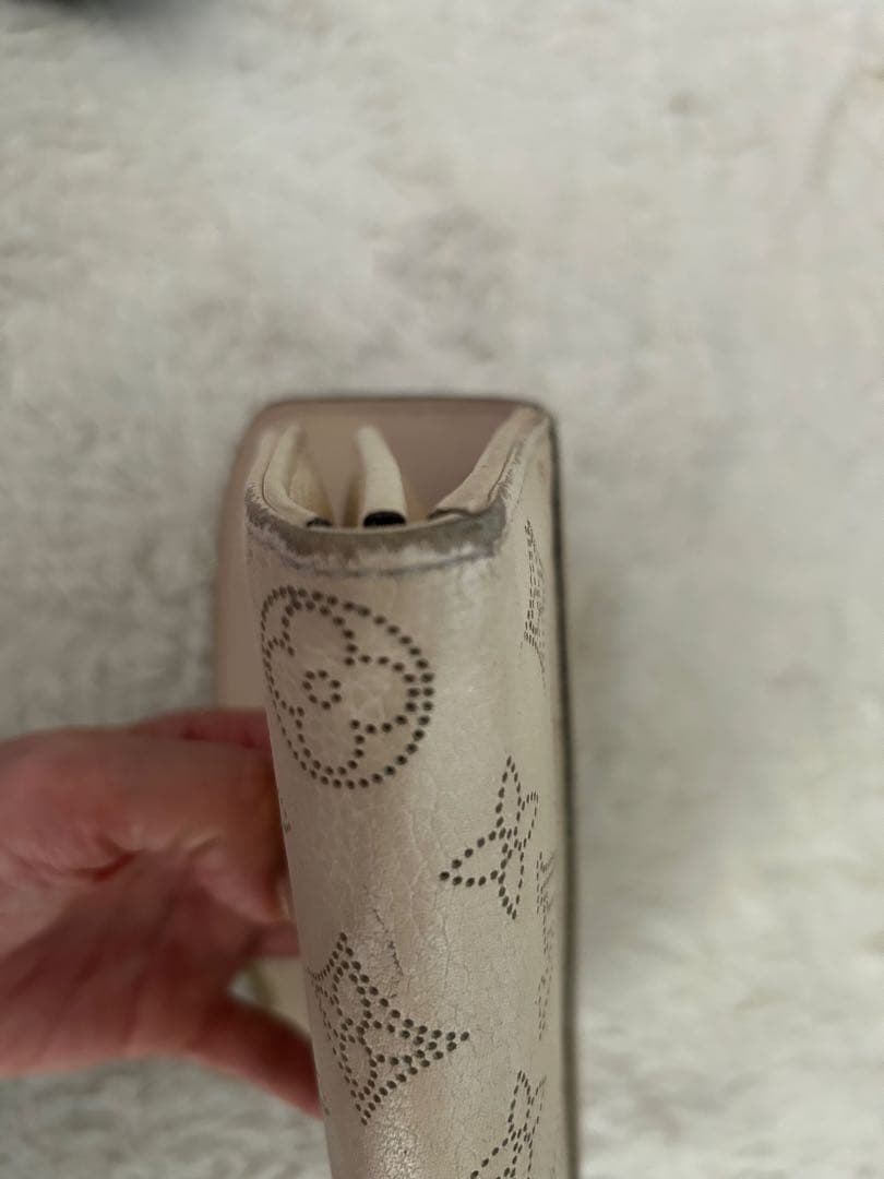 Louis Vuitton ベージュ 長財布