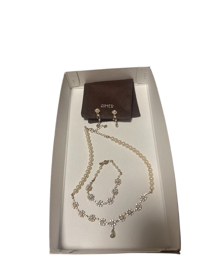 結婚式　パーティ　Aimer エメ　セット　披露宴　バック　パンプス