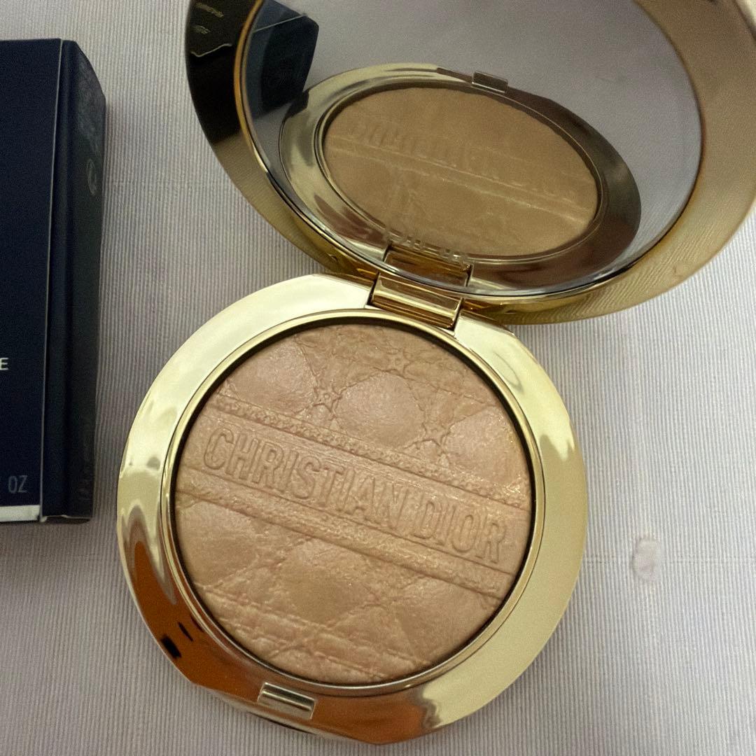 ディオールスキン フォーエヴァー グロウ ルミナイザー