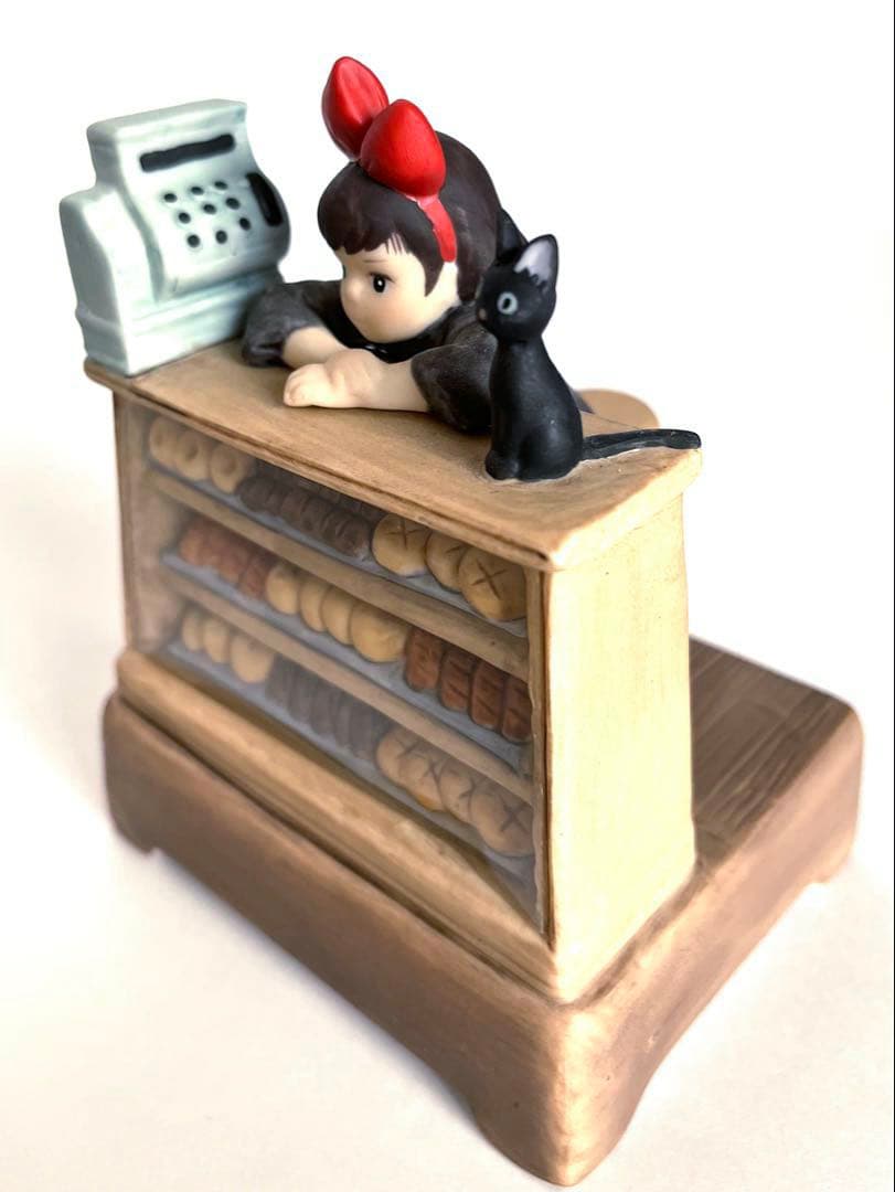 ★未使用★ジブリ魔女の宅急便✴︎キキ店番✴︎陶器製オルゴール♪やさしさに包まれたなら