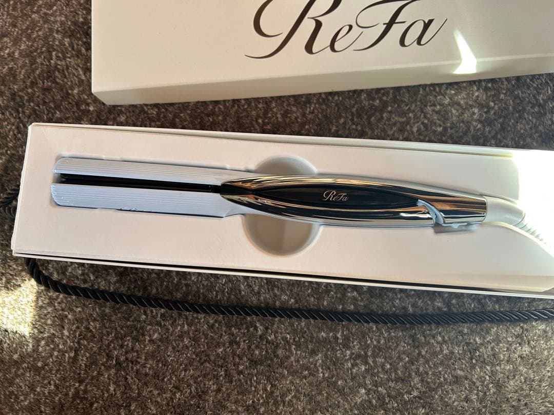 ReFa ストレートヘアアイロン 2025年製