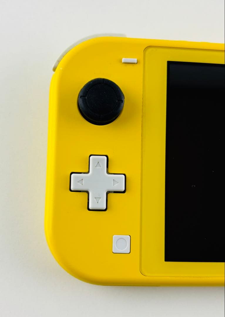 ニンテンドー スイッチ ライト 本体 イエロー 箱付 switch lite