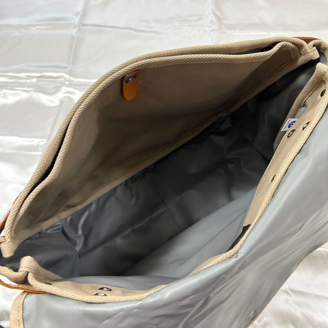 未使用　PORTER ポーター メッセンジャーバッグ キャンバス 無地 ベージュ