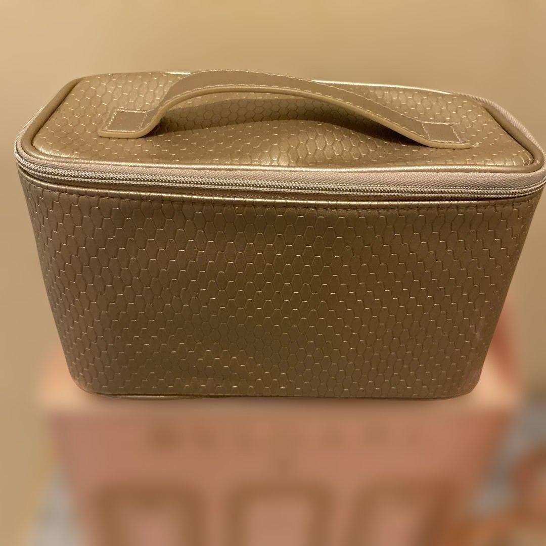 BVLGARIブルガリROSE GOLDEA香水とポーチ⭐︎