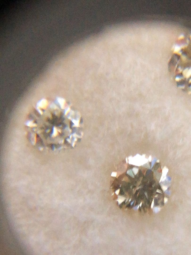 御依頼分、こちら3石セットのお値段です。