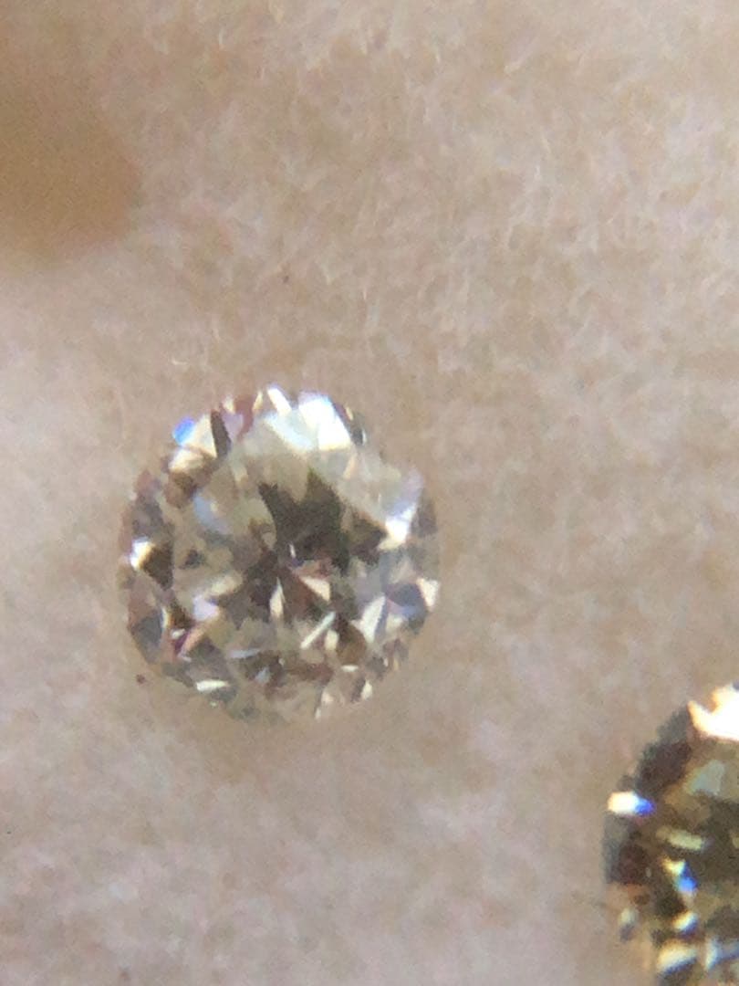 御依頼分、こちら3石セットのお値段です。