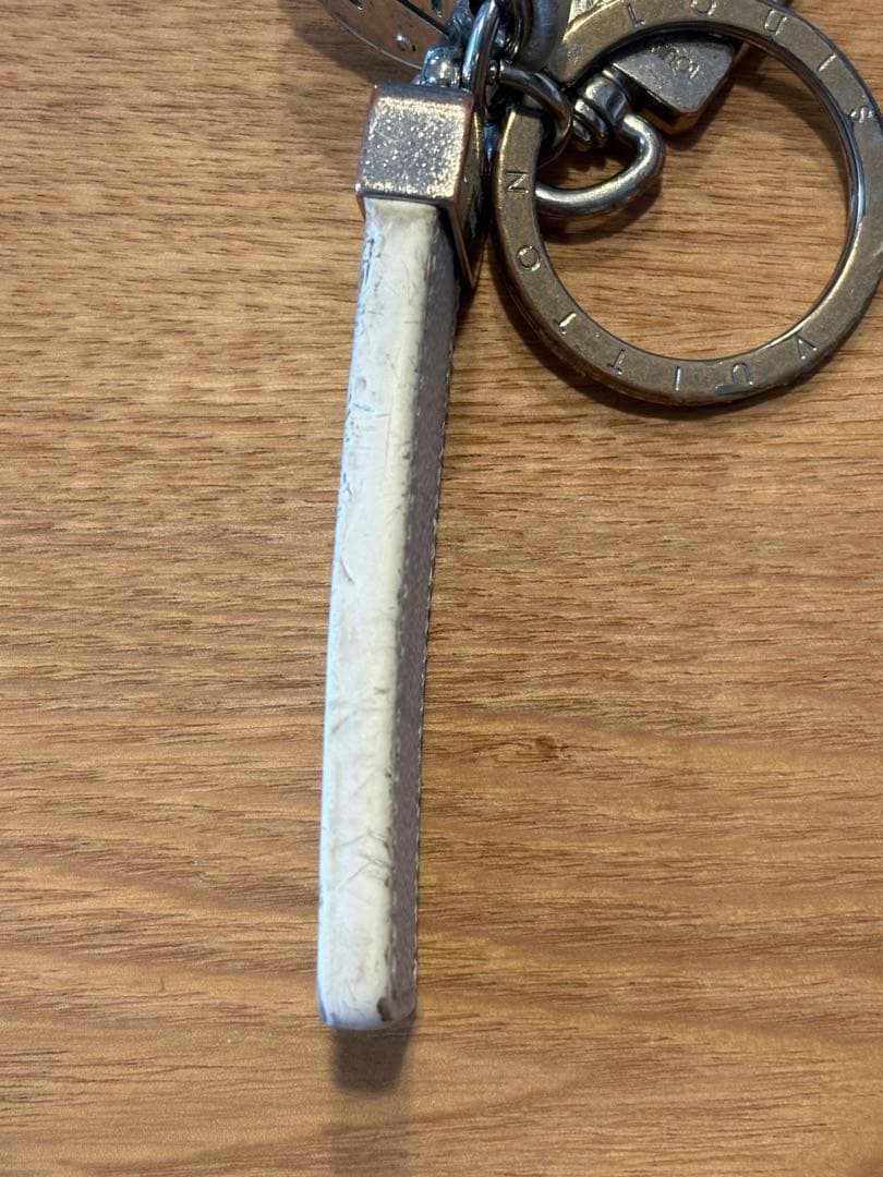 【月末SALE】Louis Vuitton ポルトクレホワイトレザー キーホルダ