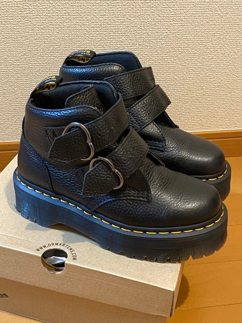 Dr. Martens ブラック UK5 ブーツ Devon Heart