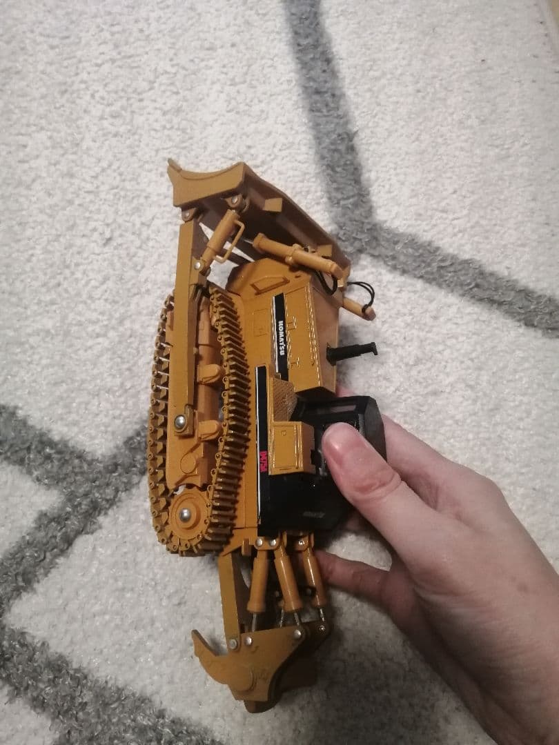 ホイールローダー 1/50 スケール