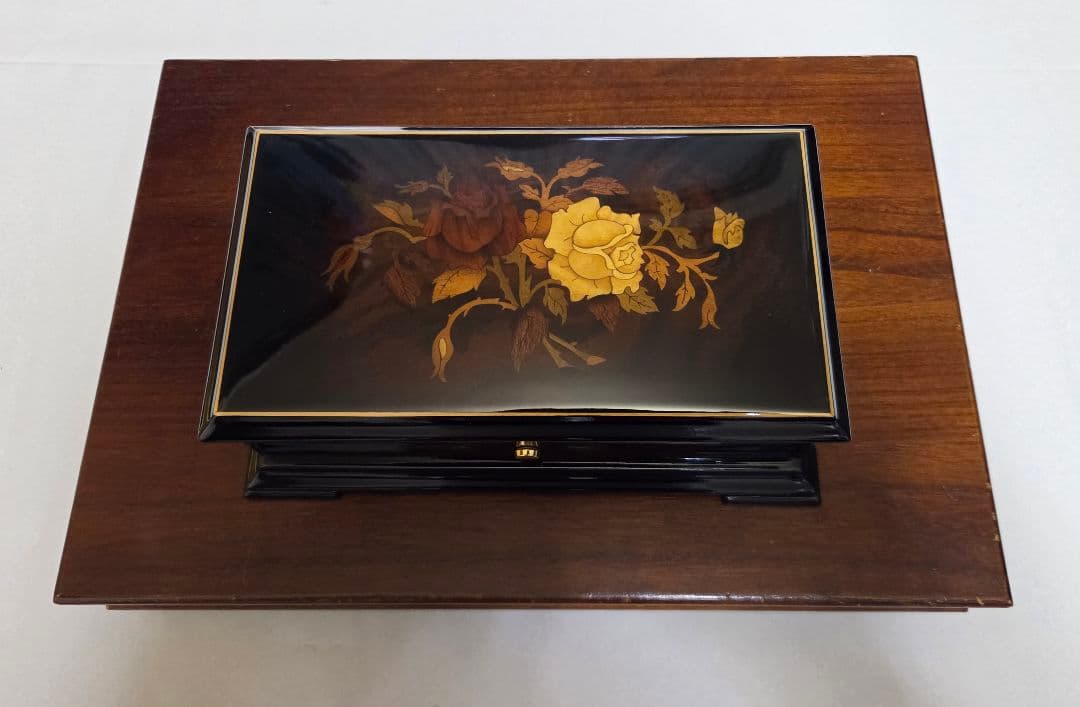 リュージュ　オルゴール　カノン 72弁　ローズ　象嵌　共鳴箱　オルゴール療法