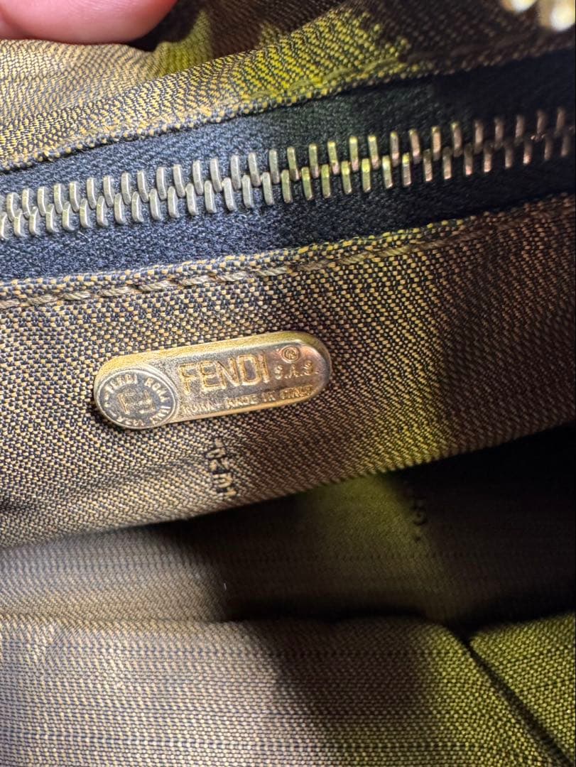 g1821 Fendi （フェンディ）ズッカ柄 バニティバッグ