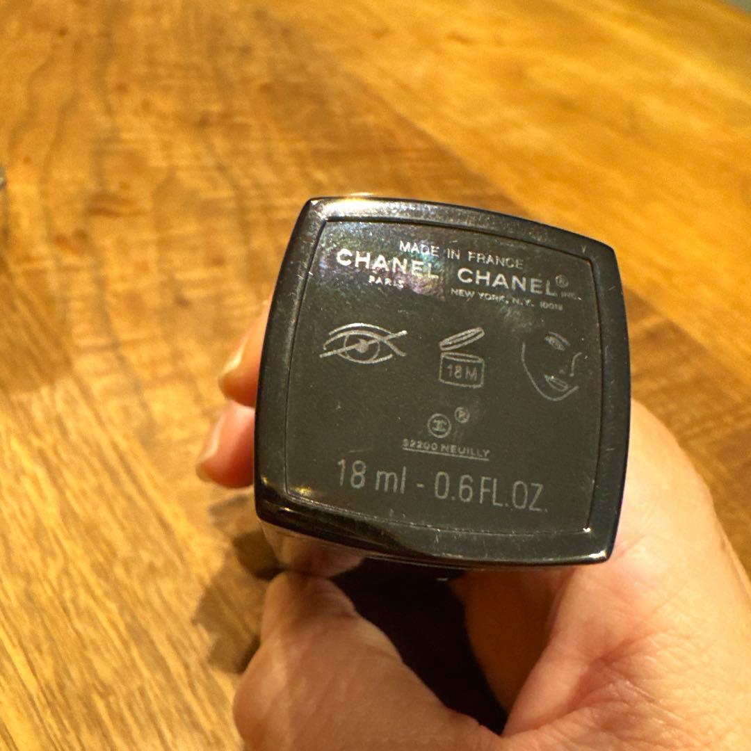 CHANEL SUBLIMAGE LA BRUME 朝夜美容液 本体＋2本セット