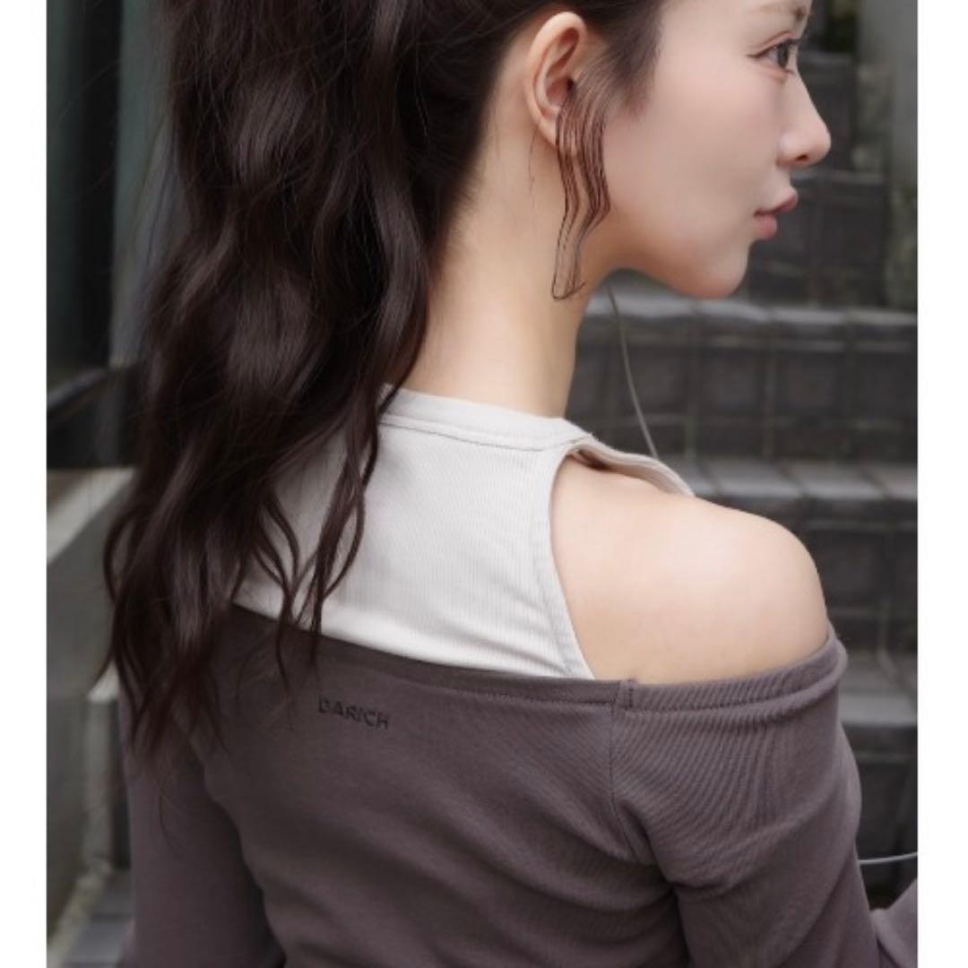 darich ダーリッチ オフショルレイヤードリブトップス