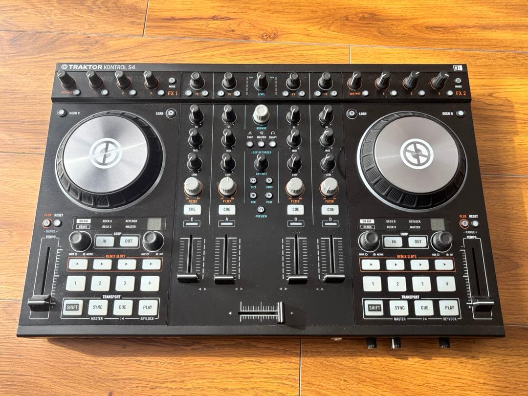 TRAKTOR KONTROL S2 フライトケース付き 未使用