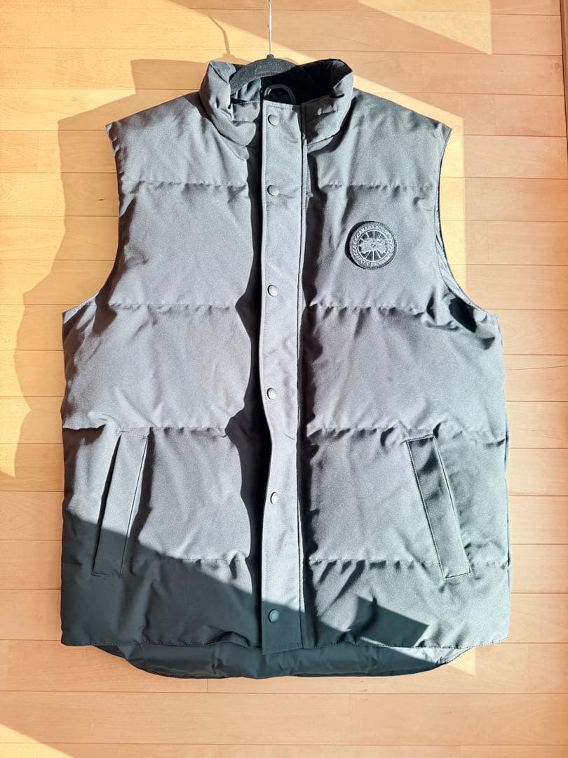 最終値下げ！新品未使用！カナダグース ギャルソンベスト ブラックレーベル希少XL