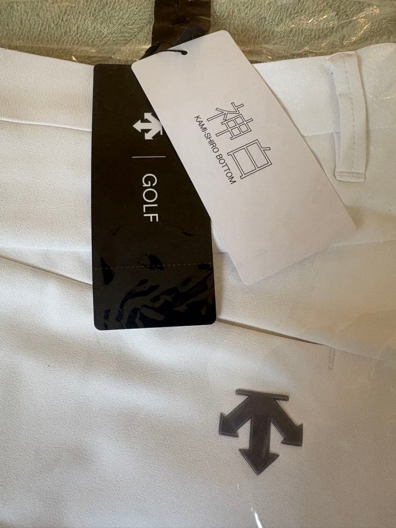 デサント　ゴルフパンツ　神白