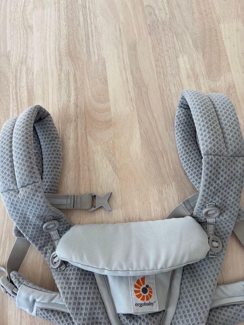エルゴベビー グレー オムニブリーズ　抱っこ紐
