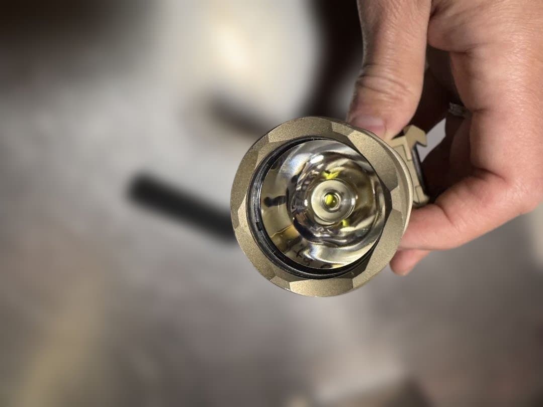 実物 中古 SUREFIRE M600DF Tan FDE スカウトライト