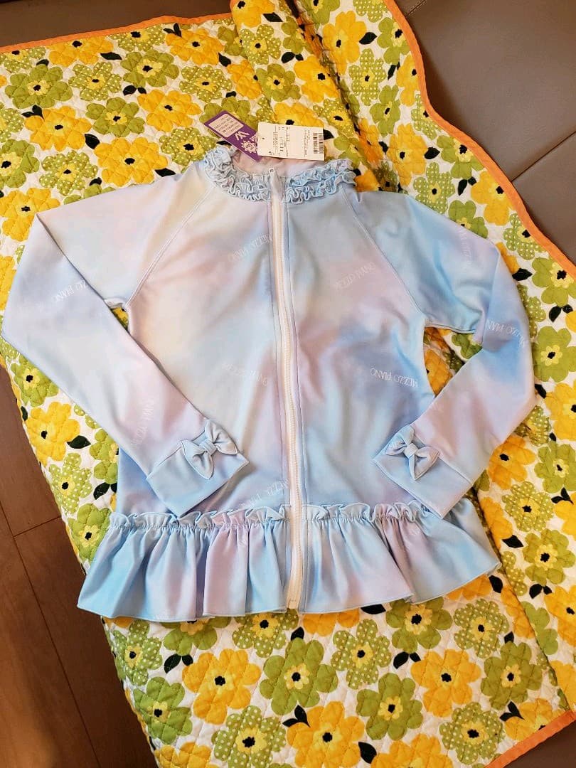 140㎝ 3点set セパレート 水着 ラッシュガード 新品 メゾピアノ