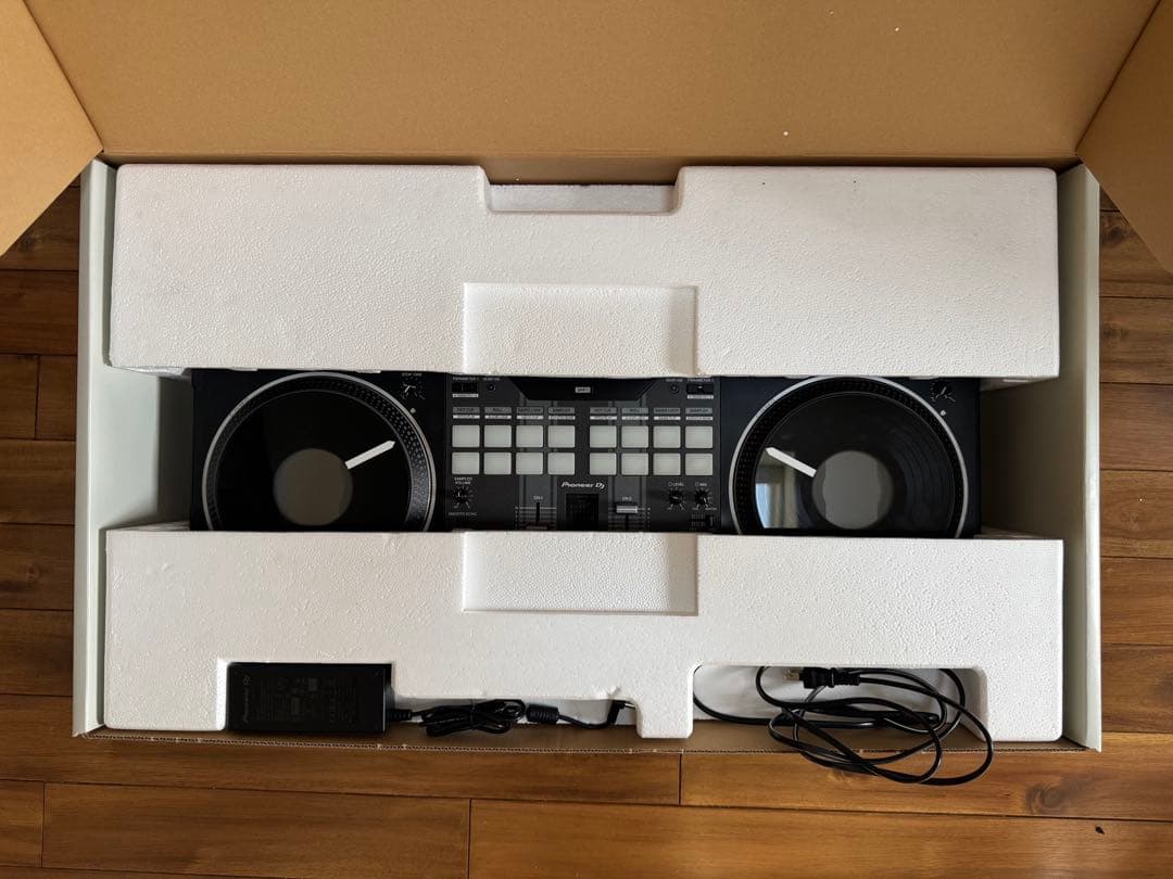 大幅値下げ　DDJ-REV7 doto design一部貼り付済