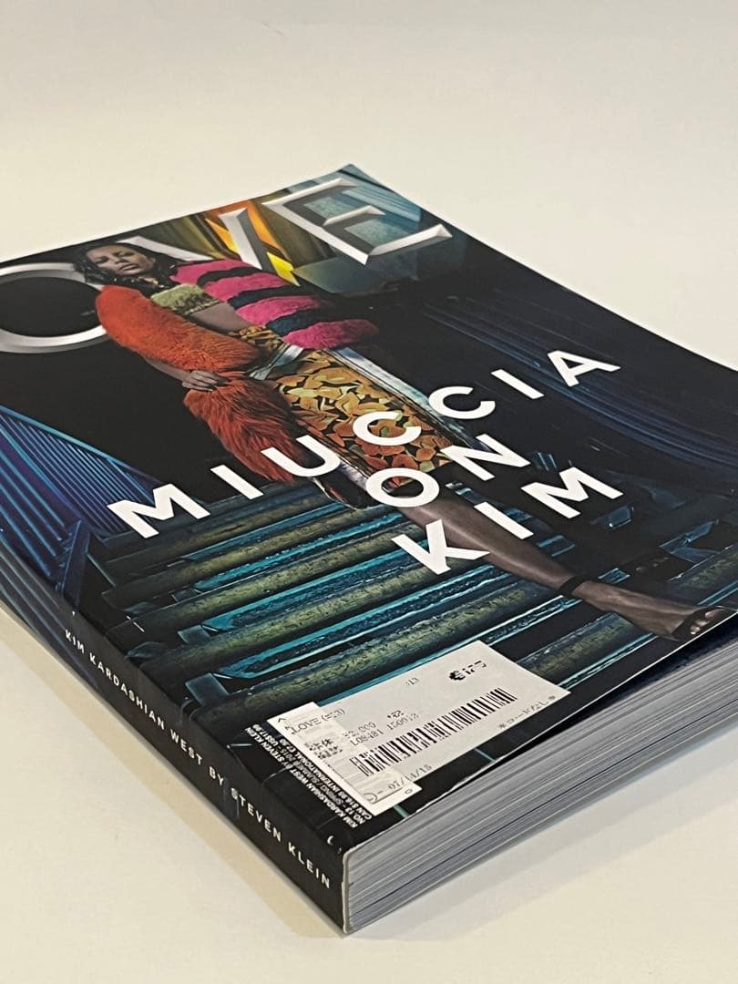 希少号　LOVE KIM KARDASHIAN knye west