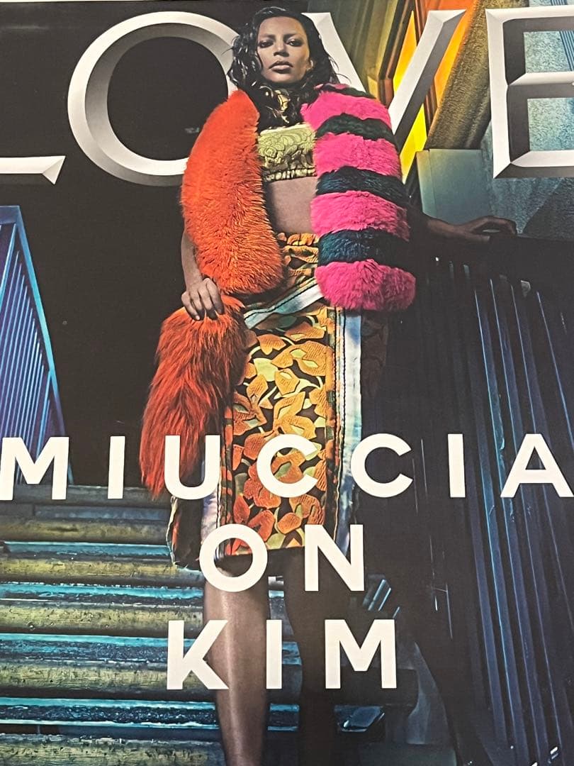 希少号　LOVE KIM KARDASHIAN knye west