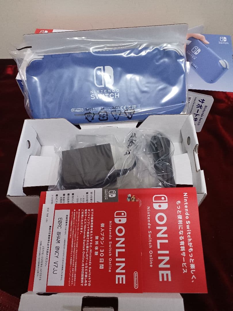 タ*ン様 【新品未使用】任天堂 Switch Lite ブルー、イエロー2台セッ