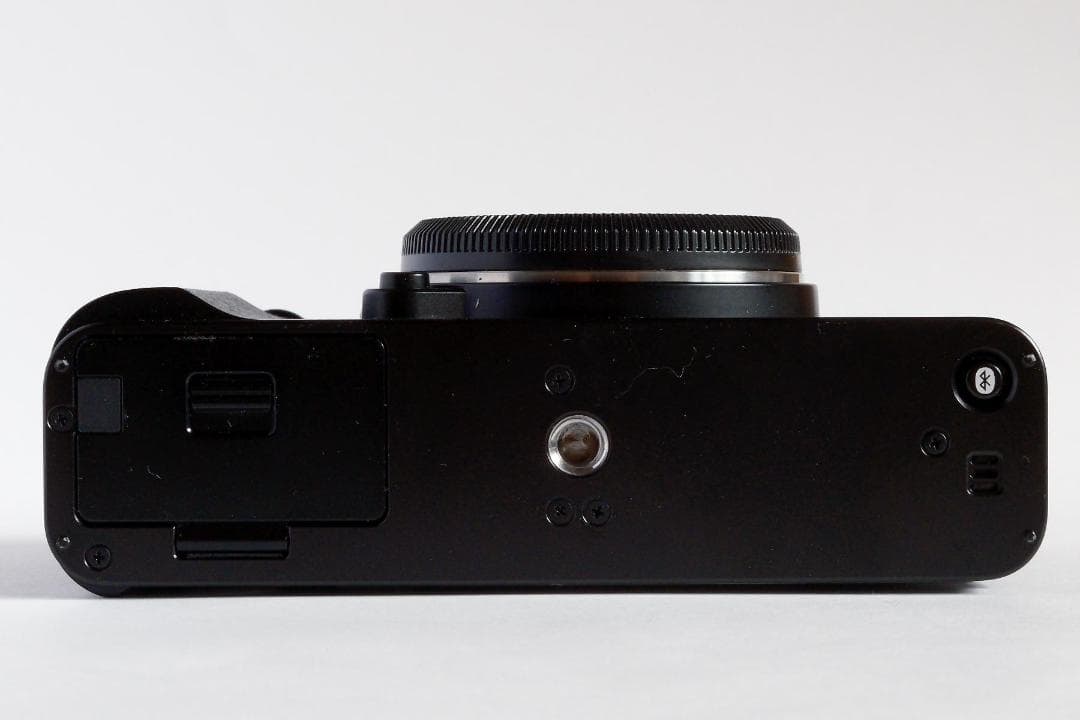 Fujifilm X-E5 ブラック ミラーレスカメラ 本体