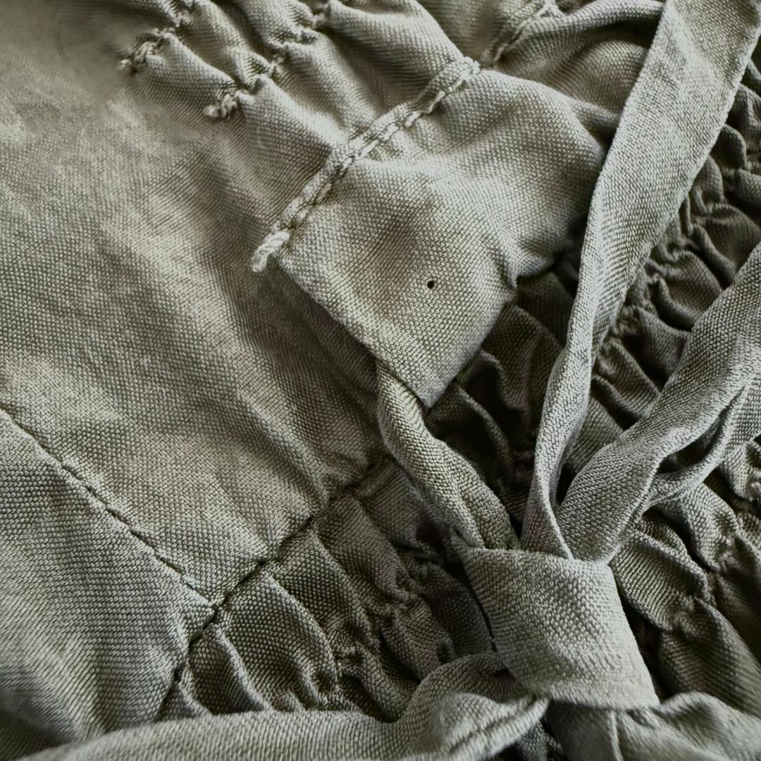 フォルテフォルテ シルク100% ノースリーブワンピース　ウエストマーク