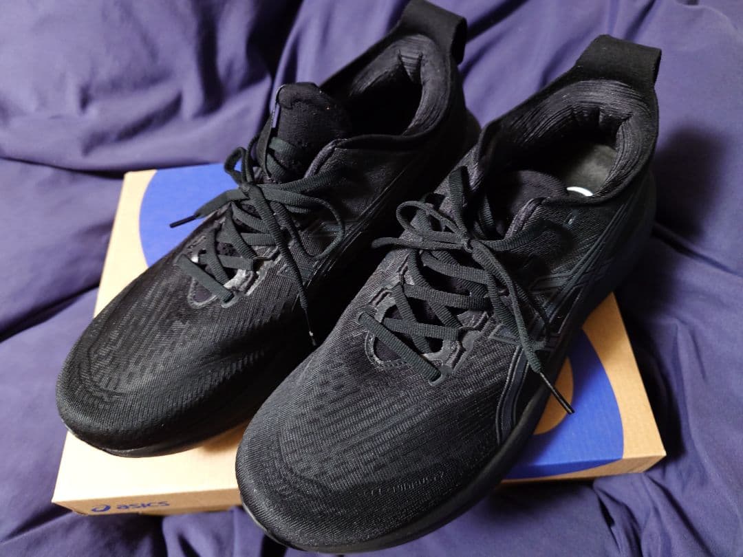 【試着のみ美品】アシックス ゲルニンバス27 28.5cm 黒 ランニング