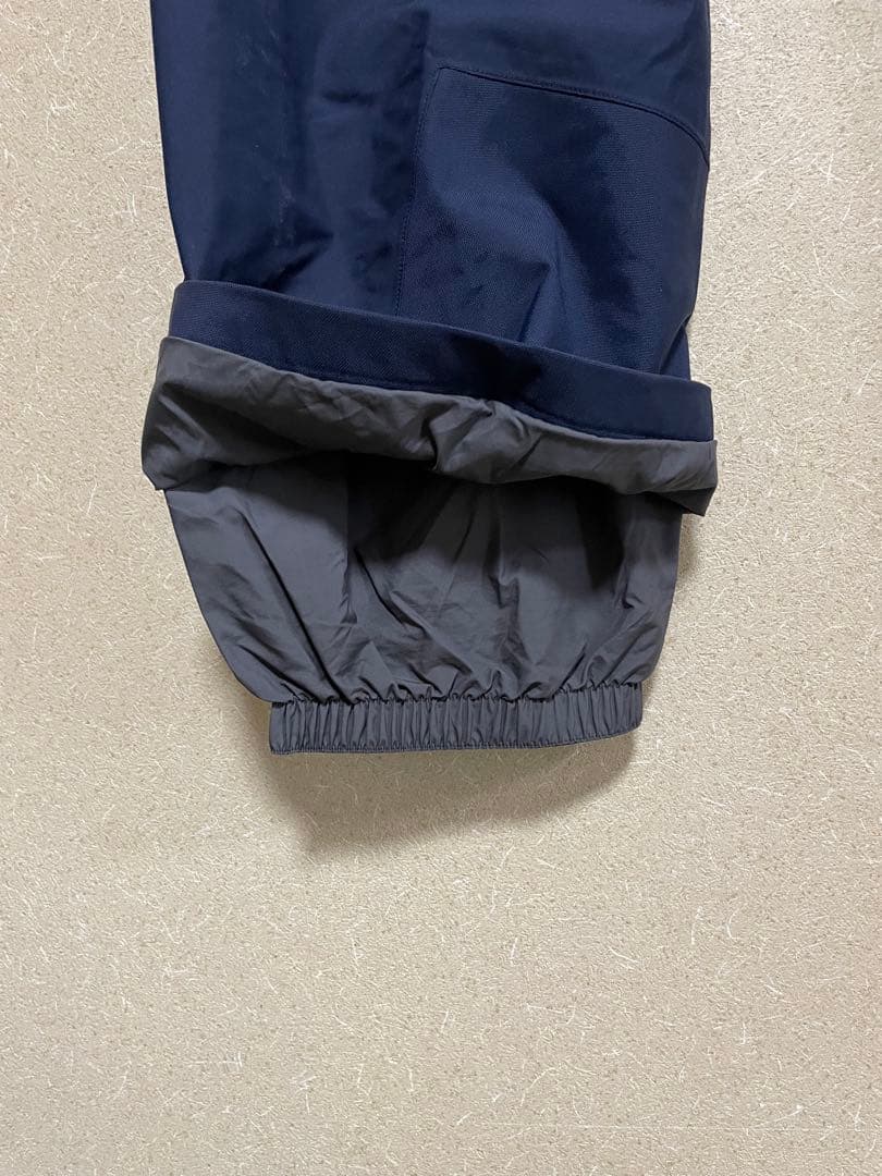patagonia スノーボードウェア　パンツ ネイビー