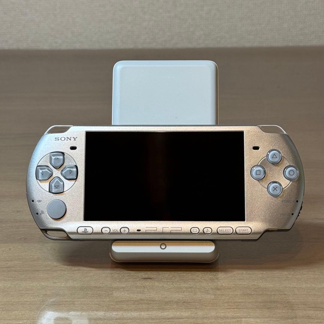 4-468 PSP-3000 ミスティック・シルバー