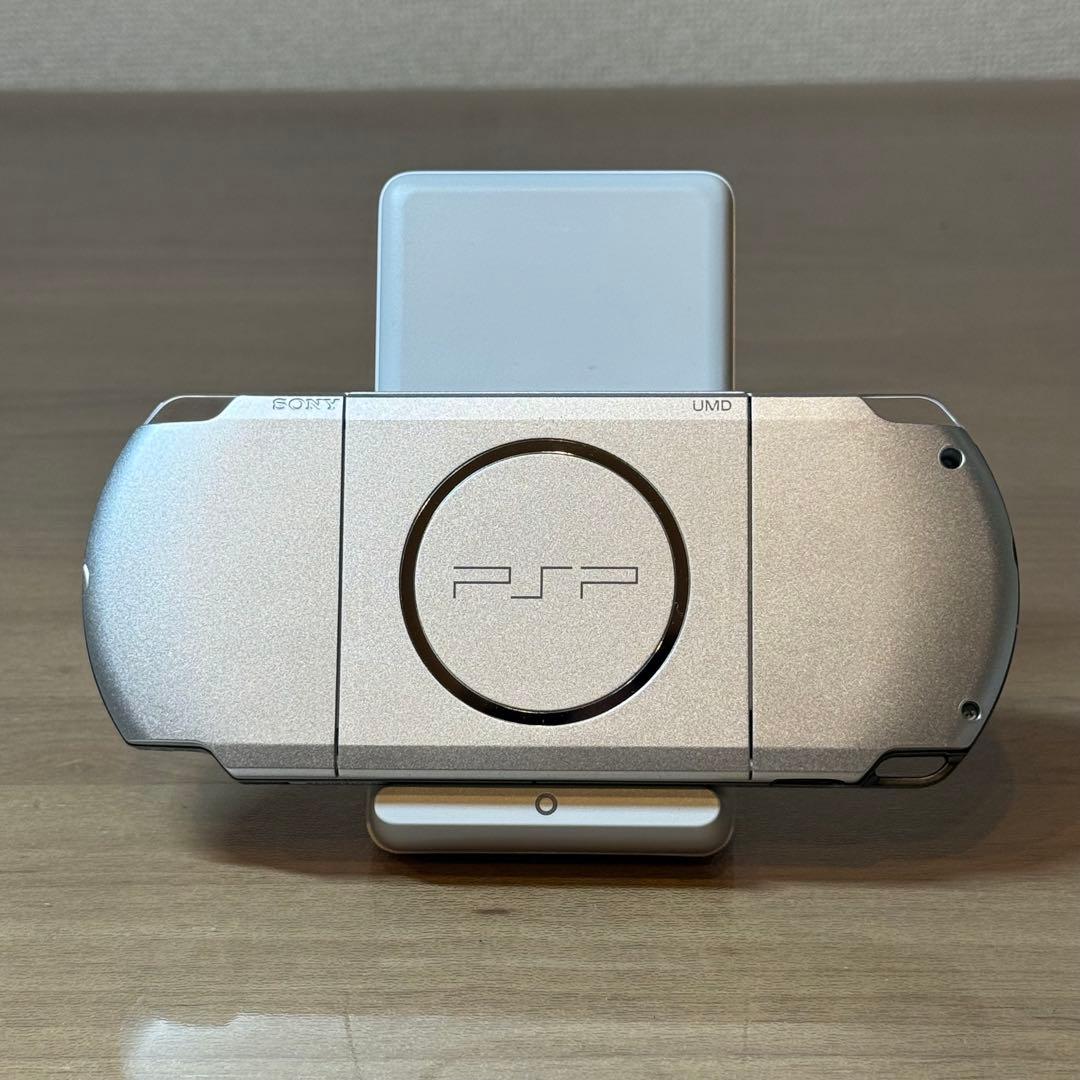 4-468 PSP-3000 ミスティック・シルバー