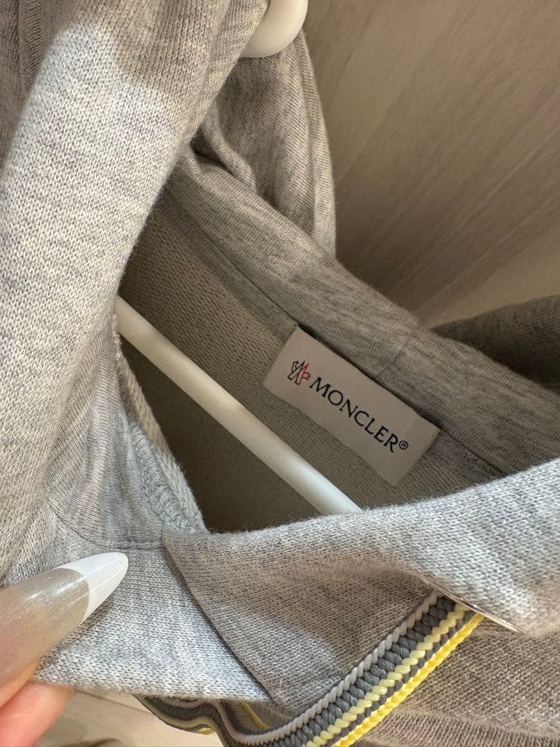 MONCLER フードパーカー