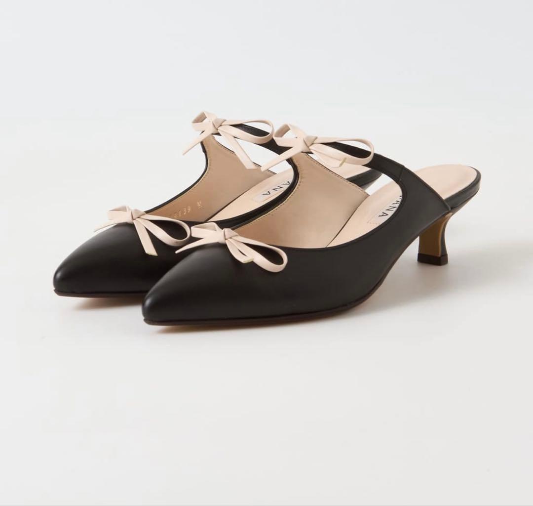 【今期販売中】DIANA リボン付きポインテッドトゥミュール S