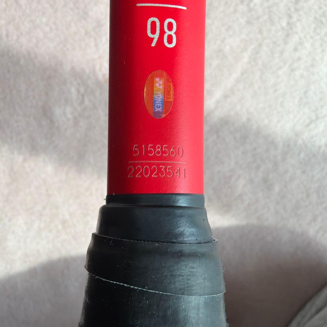 c*i様 YONEX VCORE98 G2 (#8560)