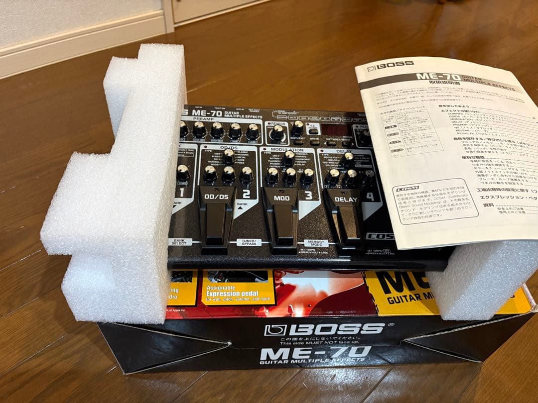 BOSS ME-70 ギター用マルチエフェクター 箱、説明書付