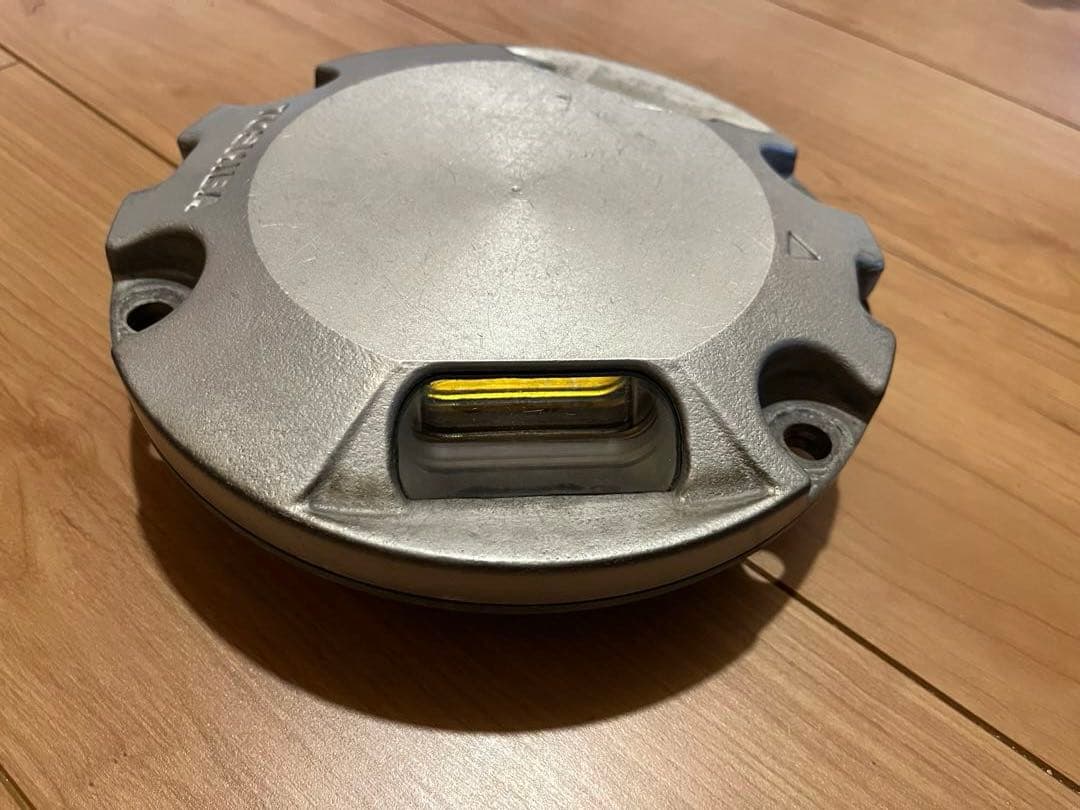 航空灯火　誘導路中心線灯　TCLL 誘導路灯　飛行機　空港　滑走路　誘導路