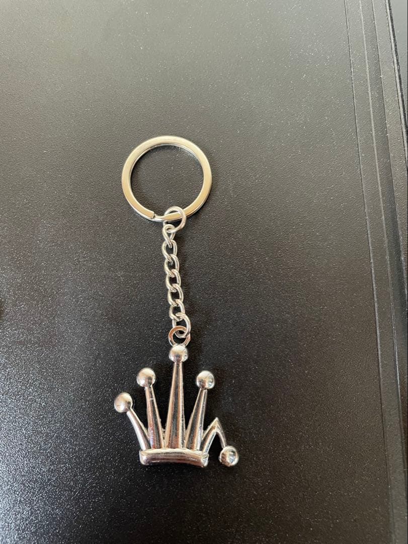 HUF カラビナ、キーホルダー Stussy ロゴ入り メタル、王冠キーホルダー
